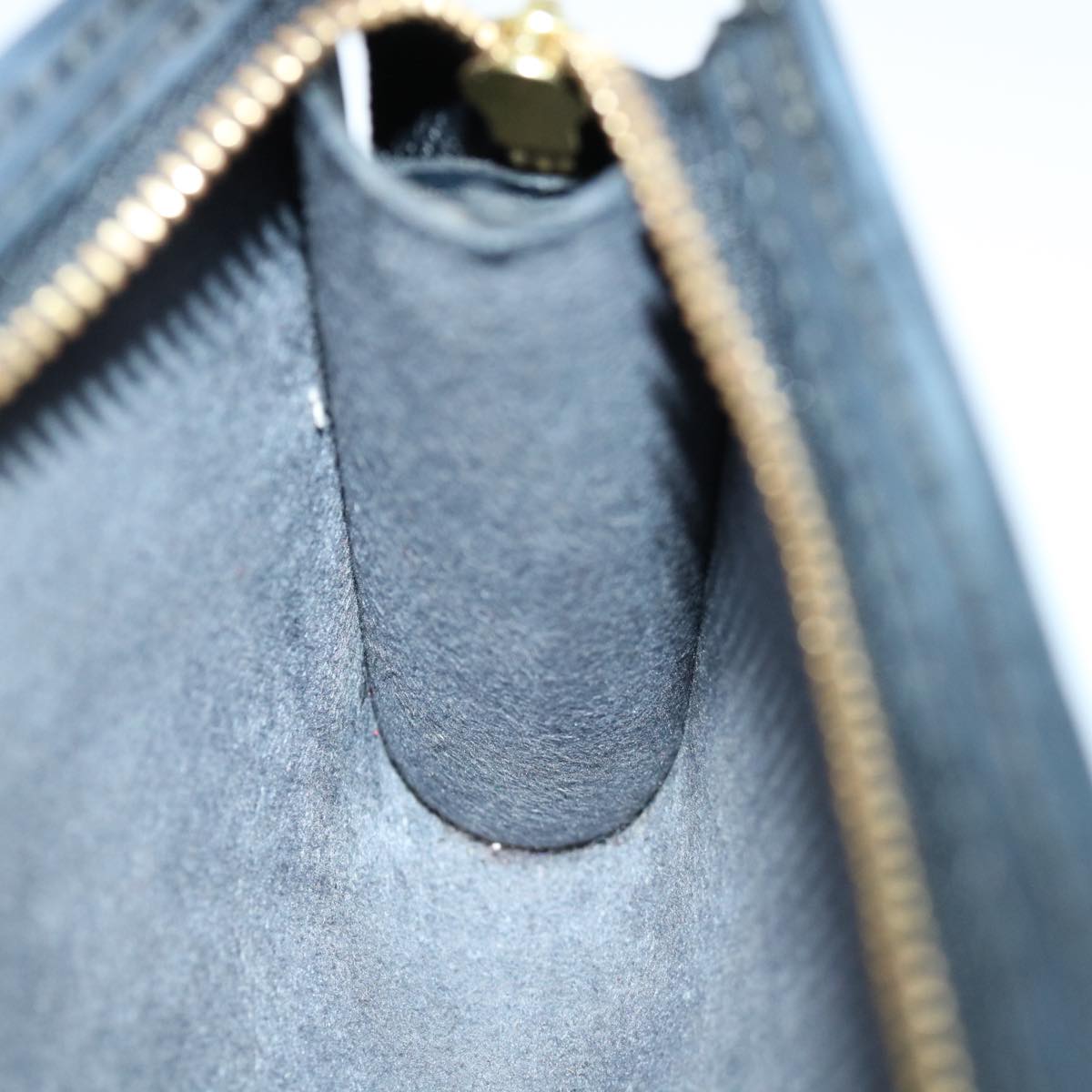 LOUIS VUITTON Epi Bucket PM Shoulder Bag Black M58992 LV 70952
