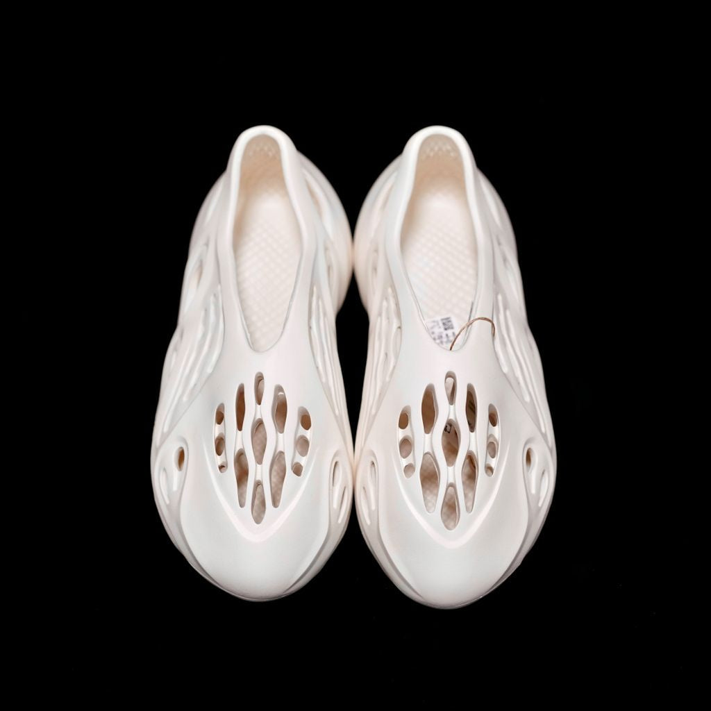 GLM - Yzy Foam Runner Sneaker