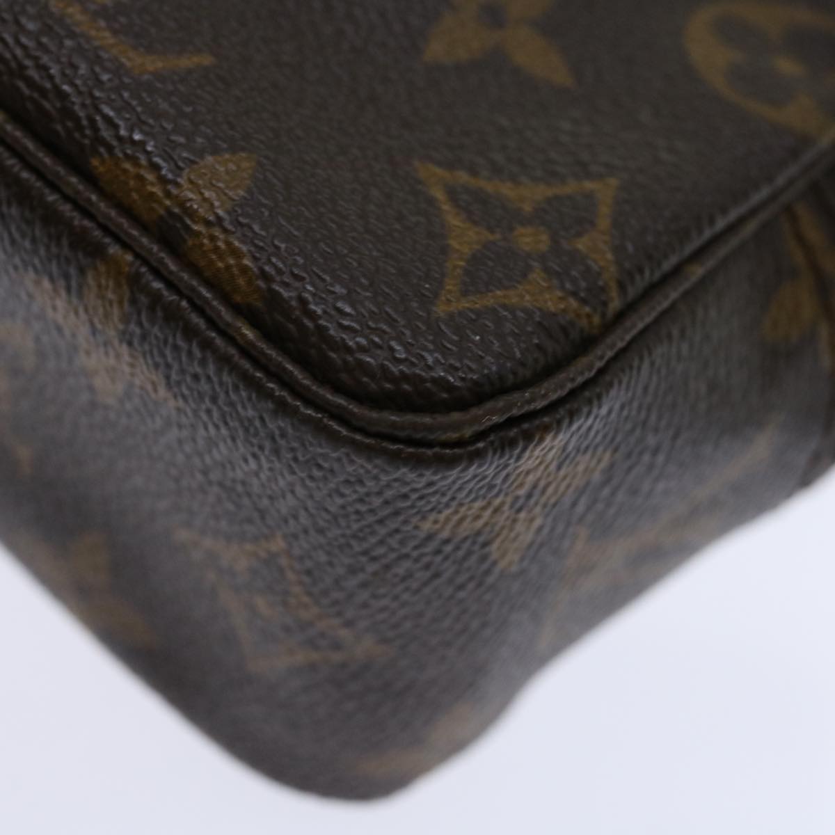 LOUIS VUITTON Monogram Trousse Toilette 18 Pouch M47526 LV 71053