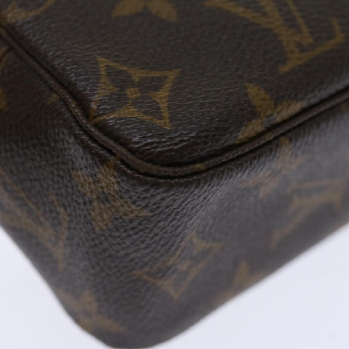 LOUIS VUITTON Monogram Trousse Toilette 18 Pouch M47526 LV 71053