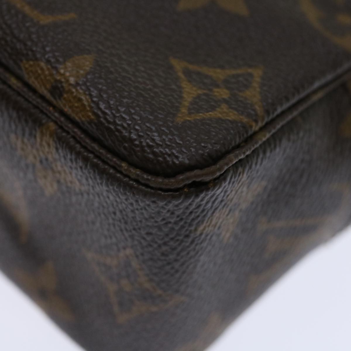 LOUIS VUITTON Monogram Trousse Toilette 18 Pouch M47526 LV 71053