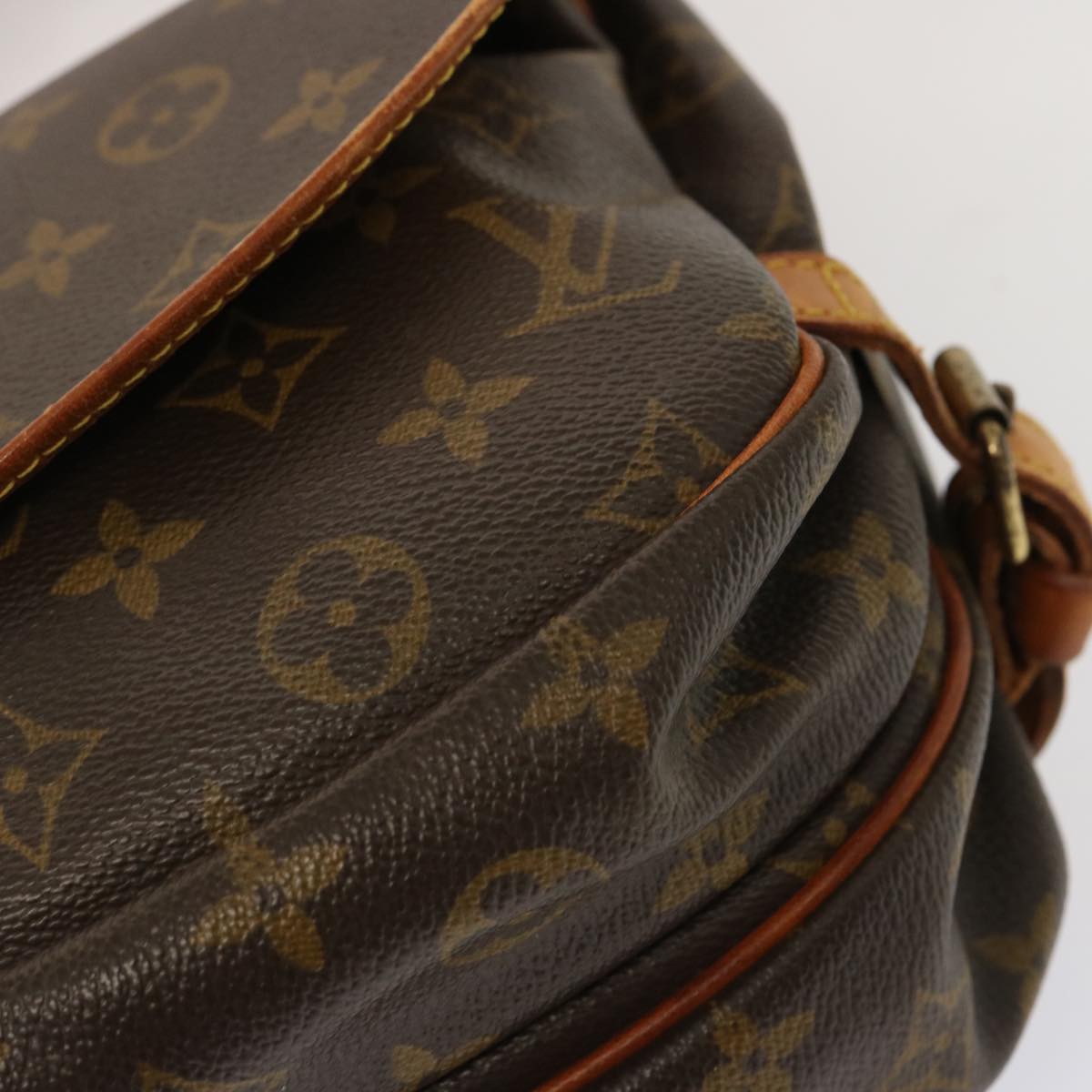 LOUIS VUITTON Monogram Saumur 30 Shoulder Bag M42256 LV 71080