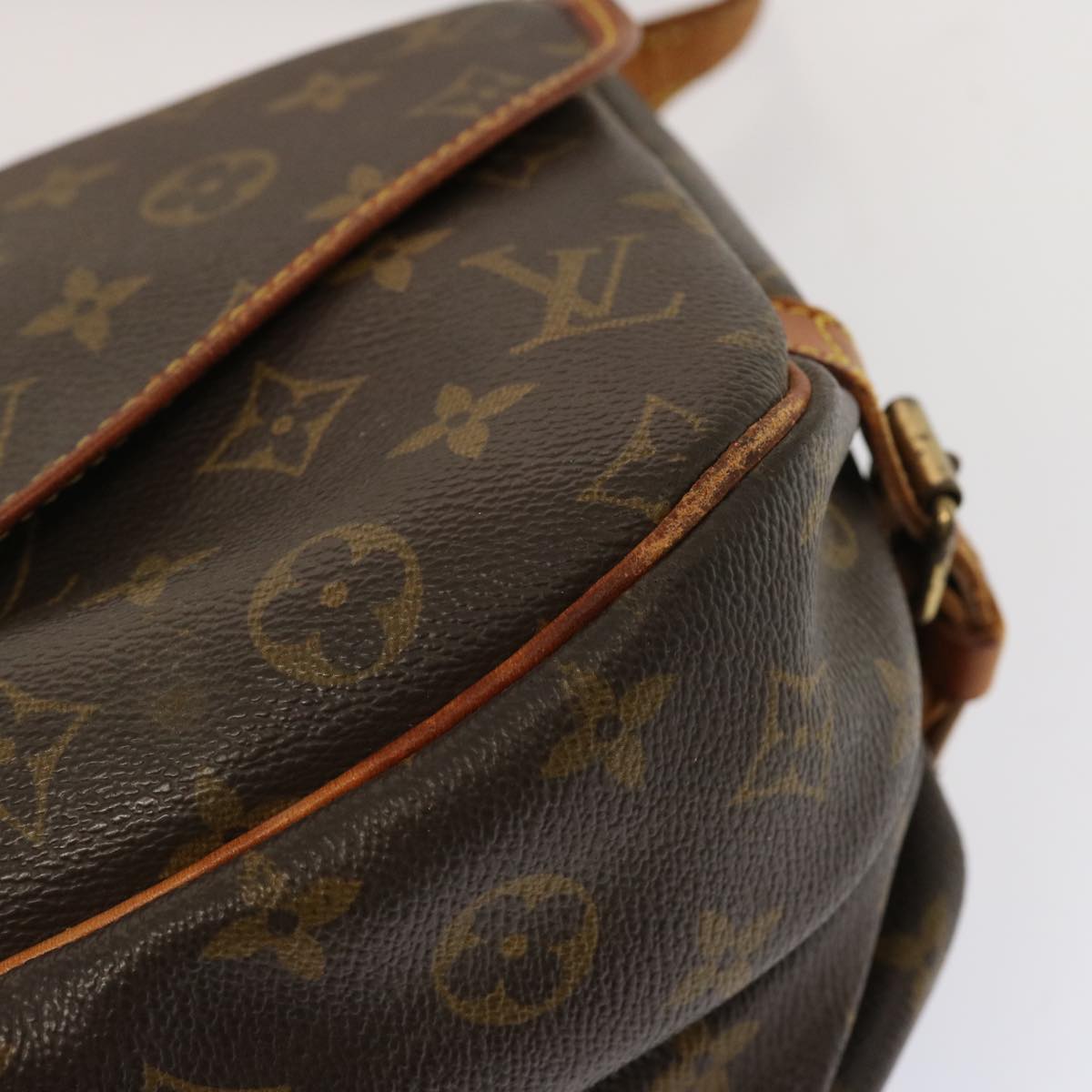 LOUIS VUITTON Monogram Saumur 30 Shoulder Bag M42256 LV 71080