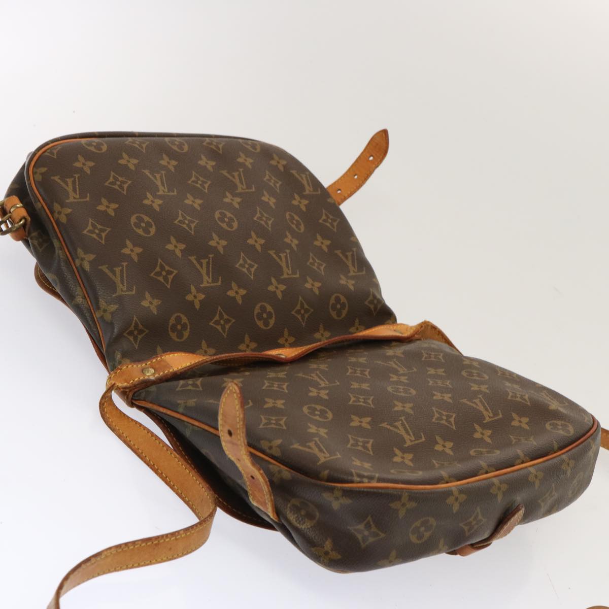 LOUIS VUITTON Monogram Saumur 30 Shoulder Bag M42256 LV 71080