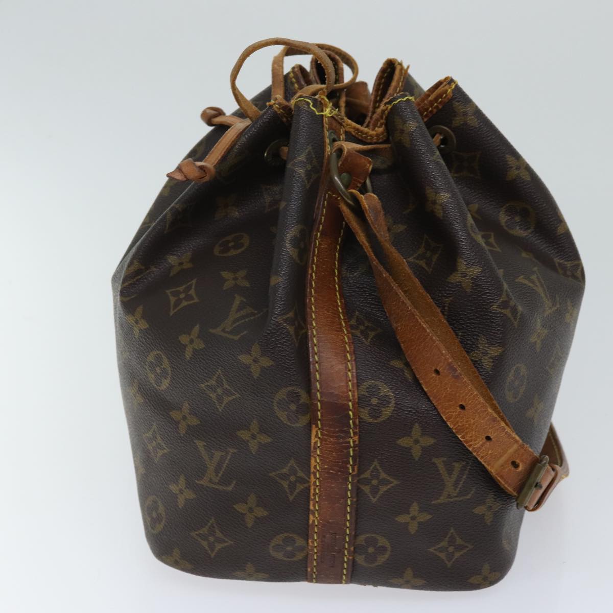 LOUIS VUITTON Monogram Petit Noe Shoulder Bag M42226 LV 71092