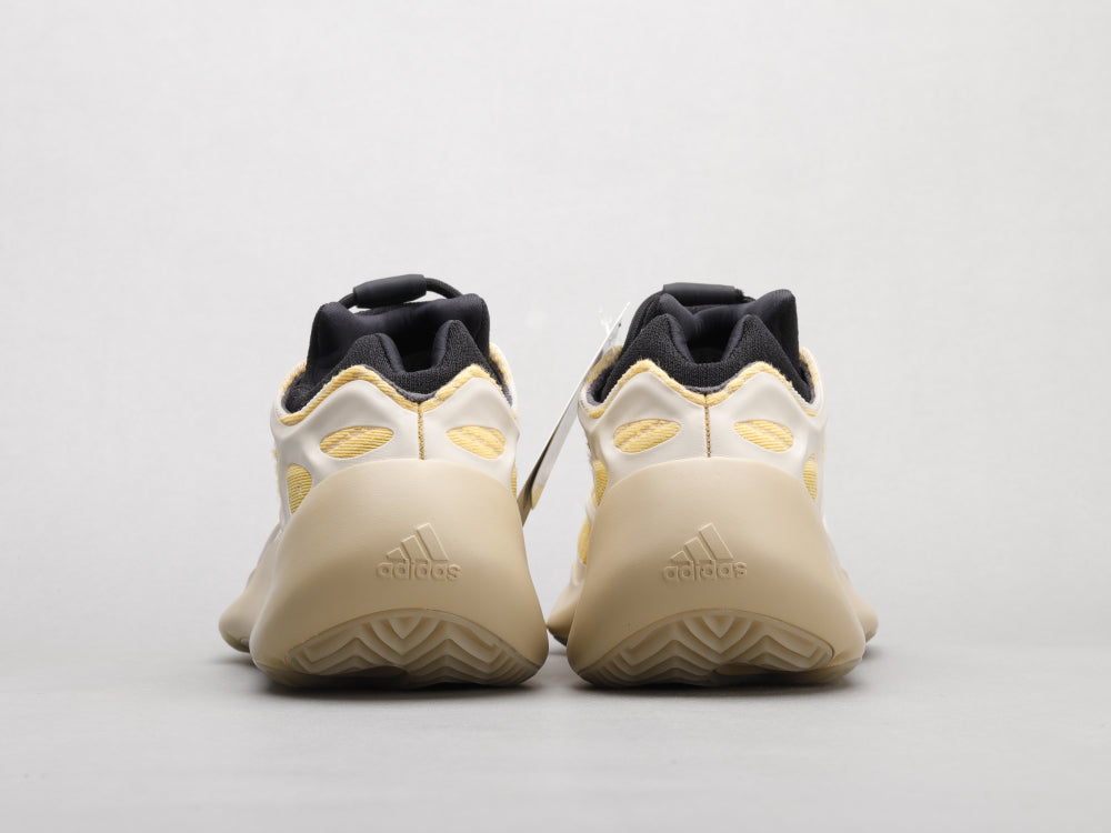 GLM - Yzy 700 Beige Srphym Sneaker
