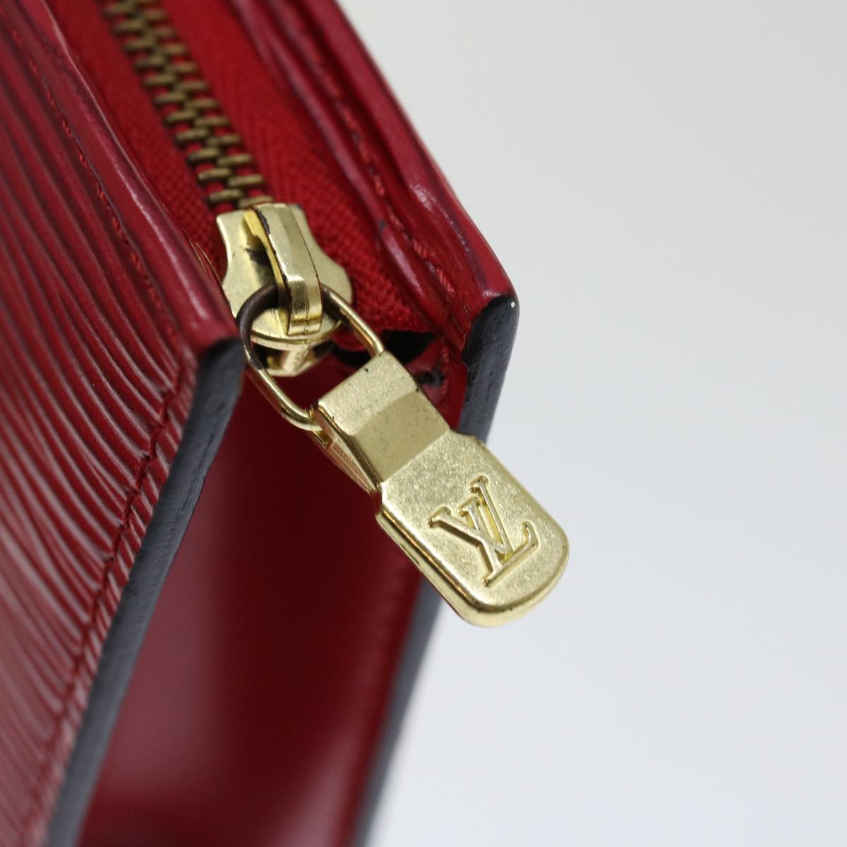 LOUIS VUITTON Epi Poche Toilette 15 Pouch Red LV 71147