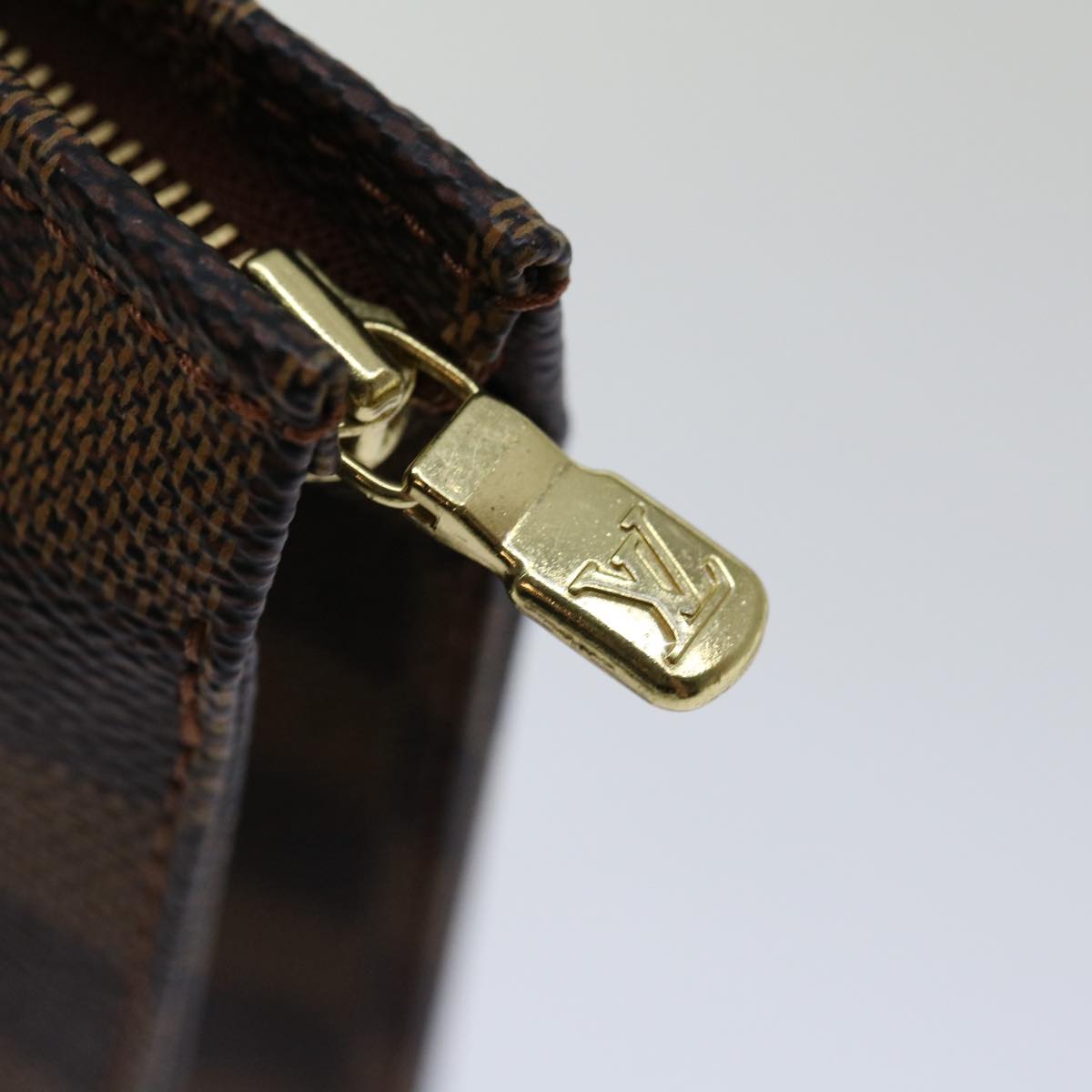 LOUIS VUITTON Damier Ebene Poche Toilette 26 Pouch N47543 LV 71159