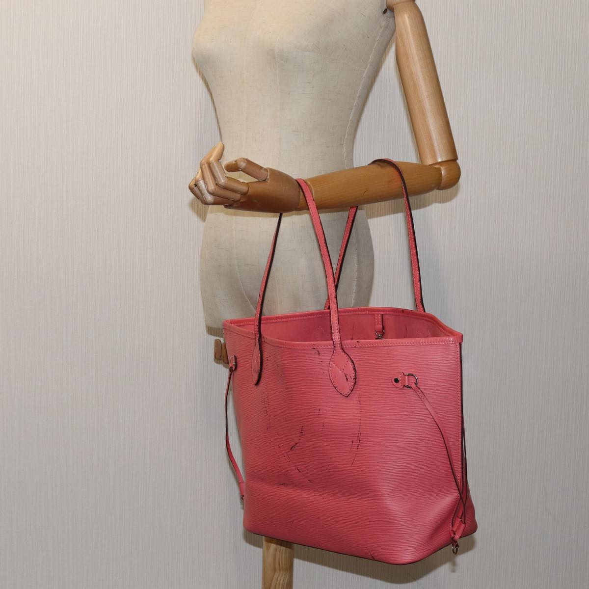 LOUIS VUITTON Epi Neverfull MM Tote Bag Pink Coraille M41093 LV 71199