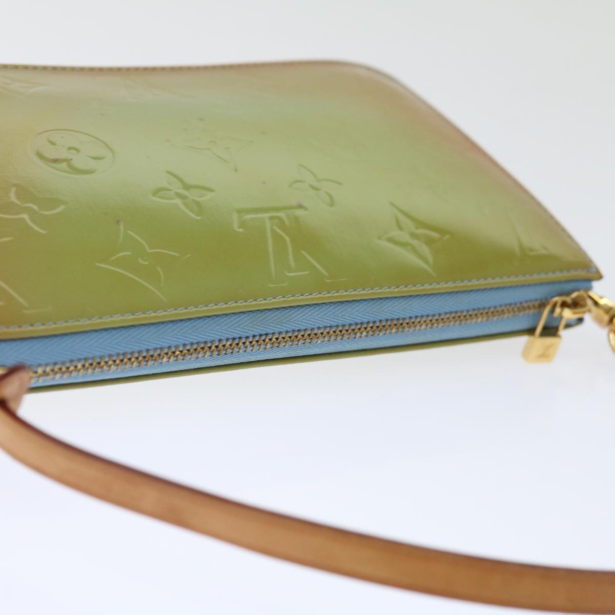 LOUIS VUITTON Monogram Vernis Lexington Pouch Baby Blue M91011 LV 71205