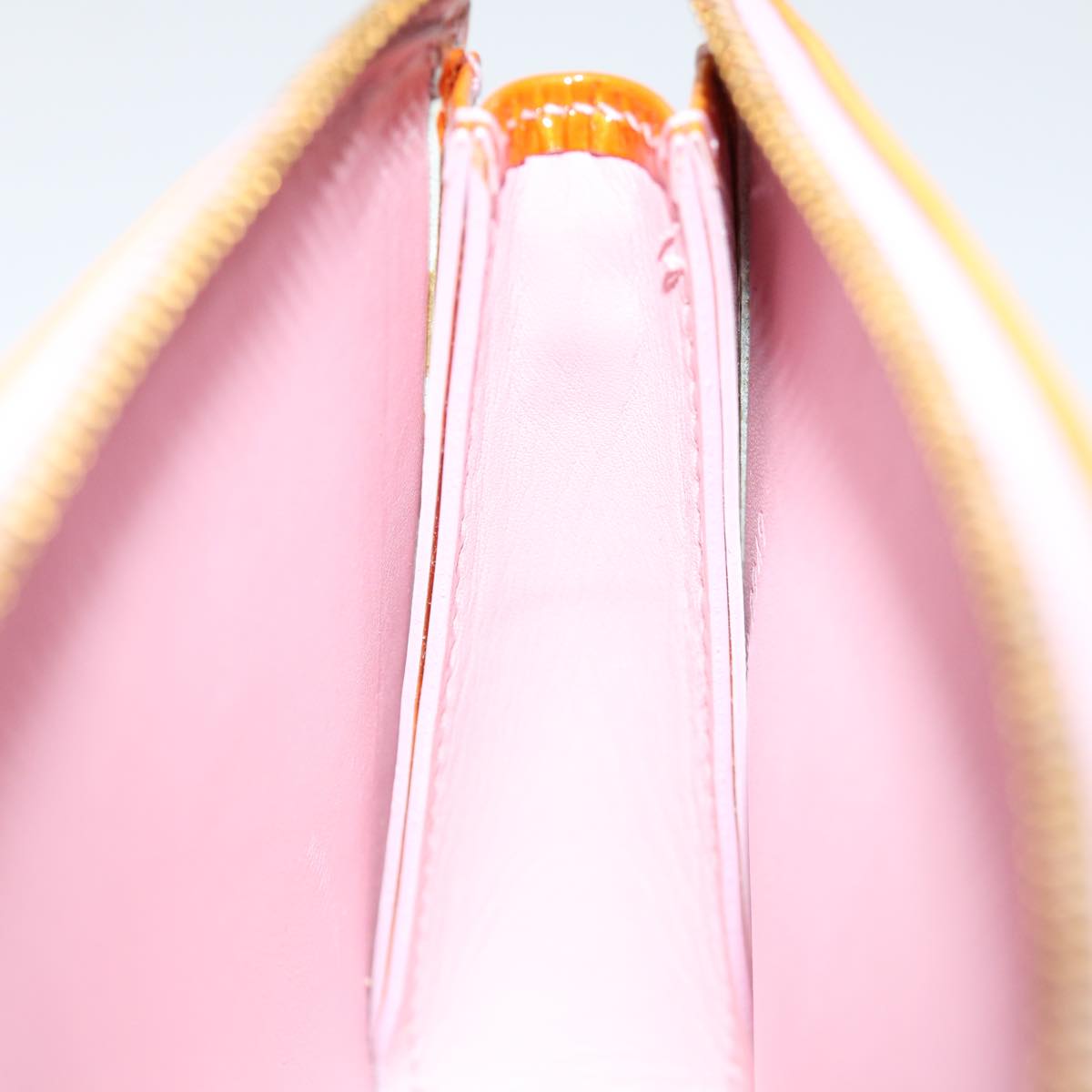 LOUIS VUITTON Vernis Lexington Pouch Marshmallow Pink M91057 LV 71207