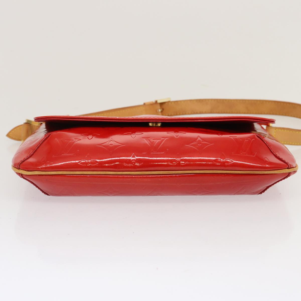 LOUIS VUITTON Monogram Vernis Thompson Street Bag Red M91094 LV 71222