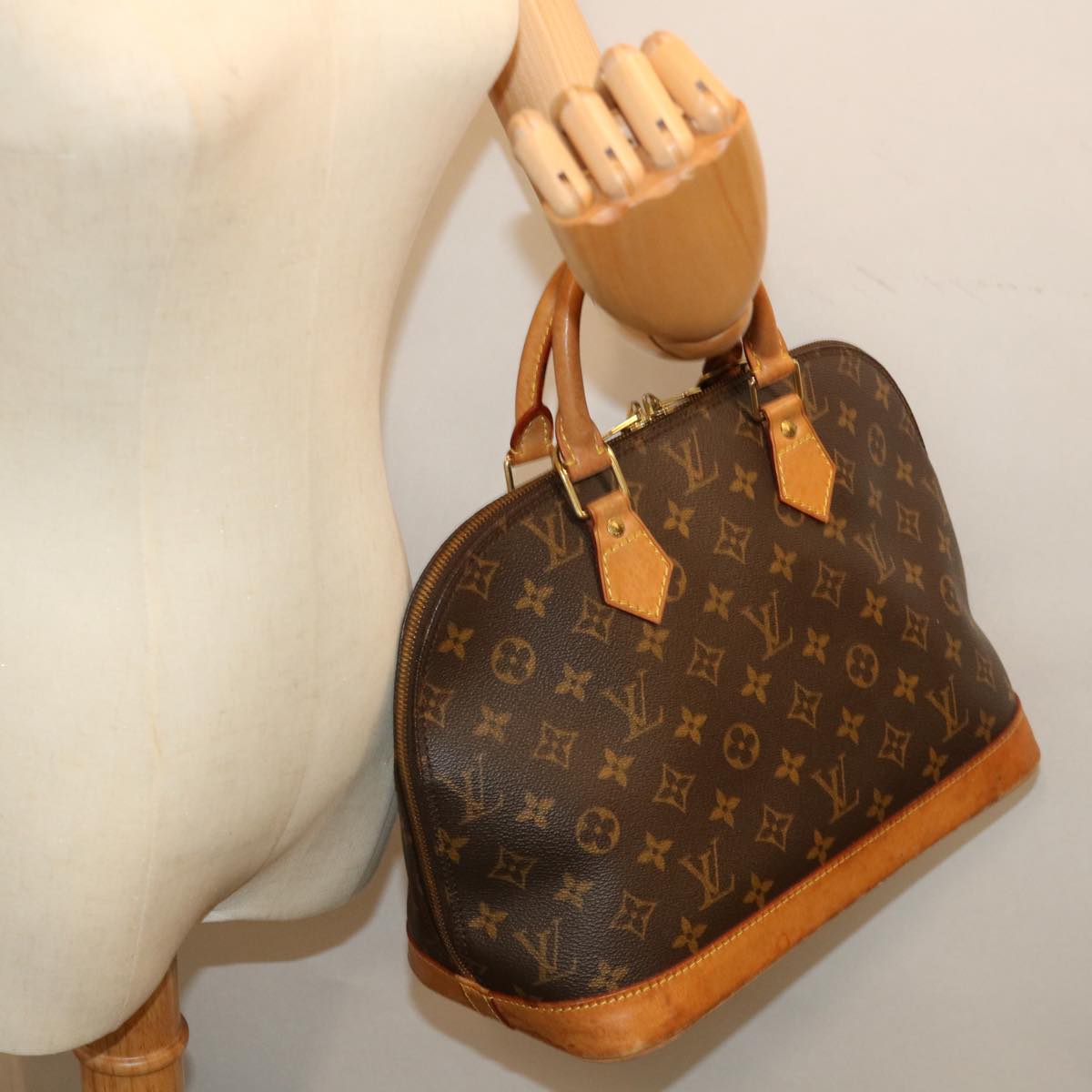 LOUIS VUITTON Monogram Alma Hand Bag M51130 LV 71283