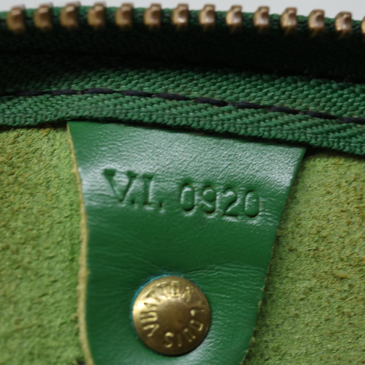 LOUIS VUITTON Epi Keepall 45 Boston Bag Green M42974 LV 71344