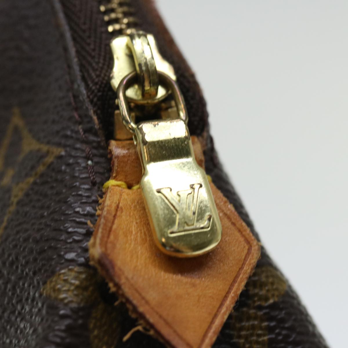 LOUIS VUITTON Monogram Pochette Cosmetic PM Cosmetic Pouch M47515 LV 71359