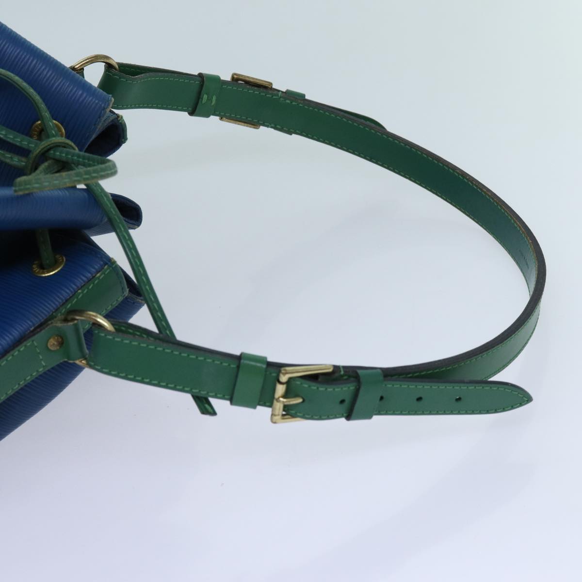 LOUIS VUITTON Epi Noe Shoulder Bag Bicolor Green Blue M44044 LV 71396