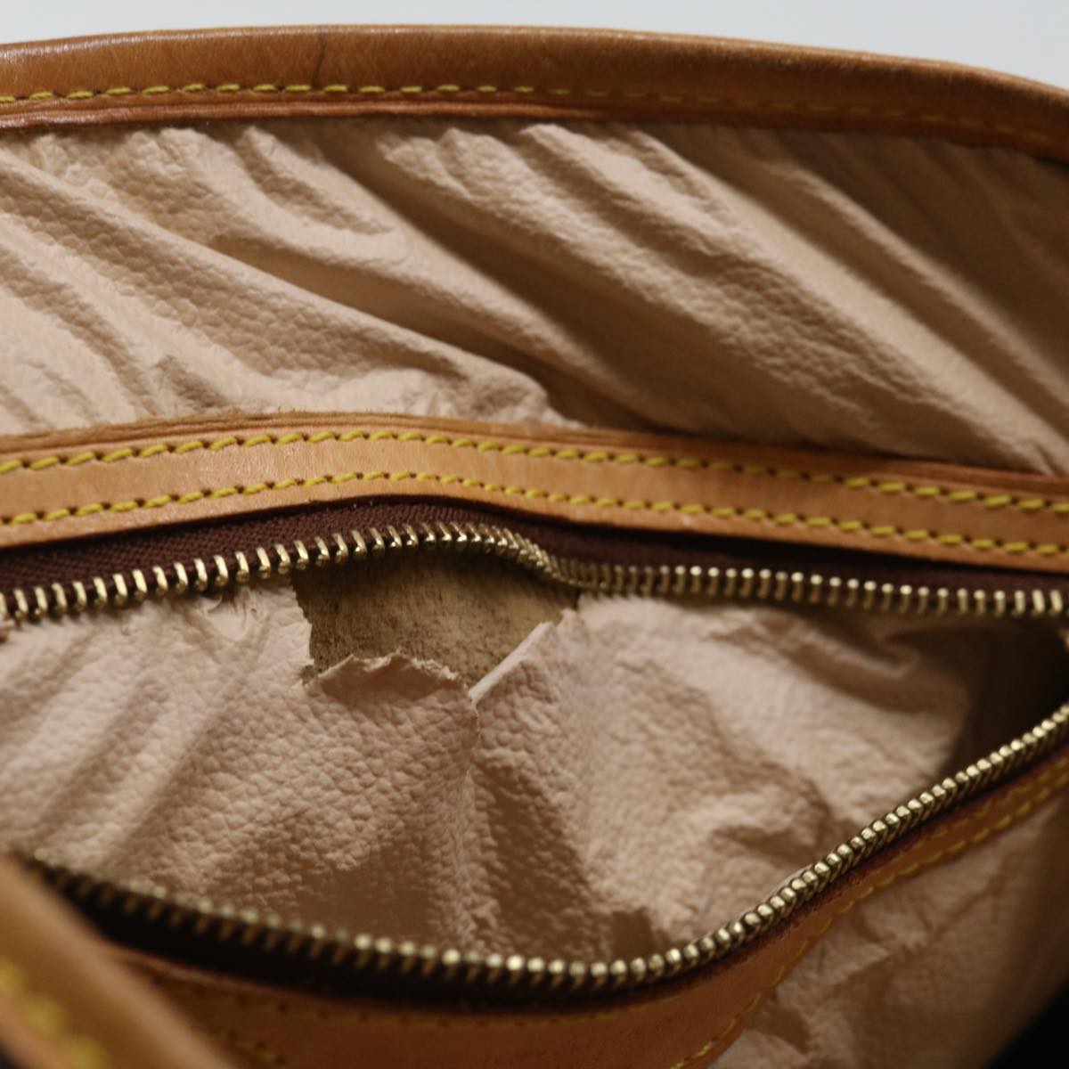 LOUIS VUITTON Monogram Bucket GM Shoulder Bag M42236 LV 71398