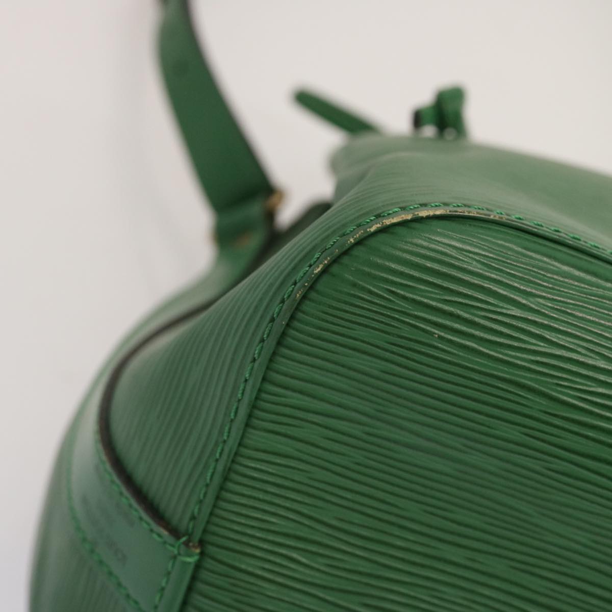 LOUIS VUITTON Epi Petit Noe Shoulder Bag Green M44104 LV 71400