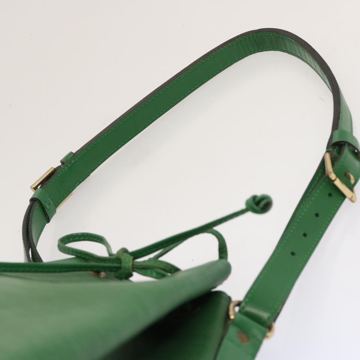 LOUIS VUITTON Epi Petit Noe Shoulder Bag Green M44104 LV 71400