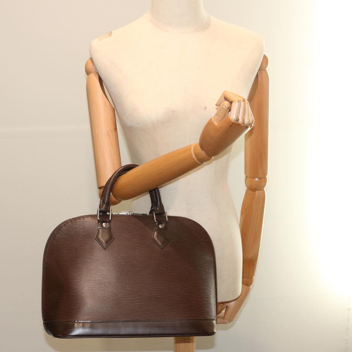 LOUIS VUITTON Epi Alma Hand Bag Mocha M5214D LV 71402