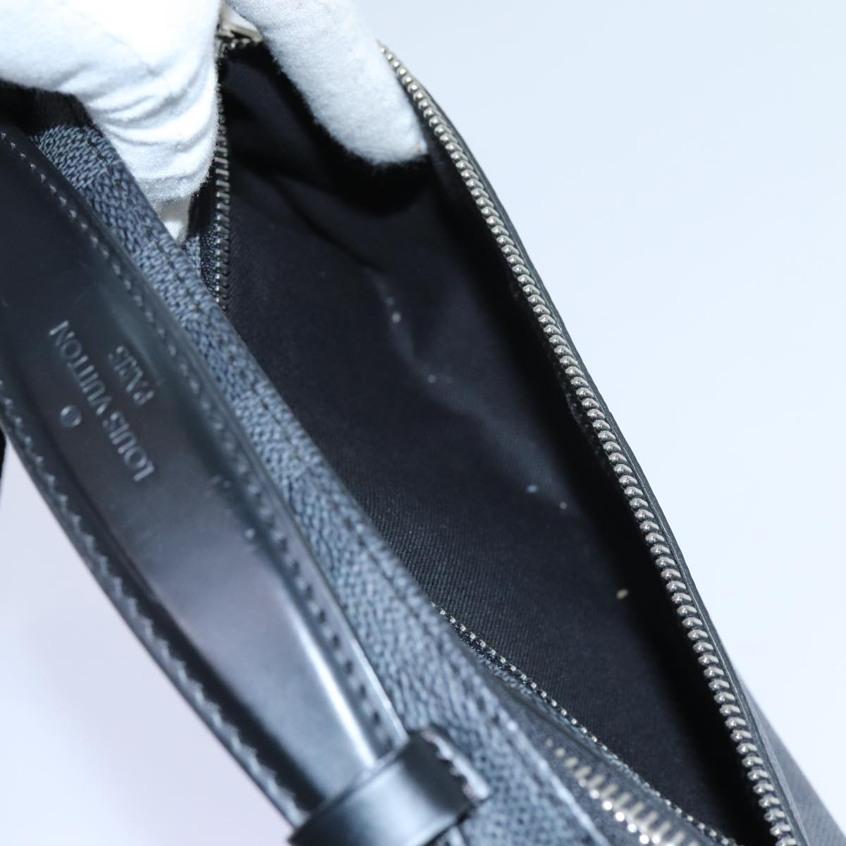 LOUIS VUITTON Damier Graphite Ambreil Shoulder Bag N41289 LV 71423
