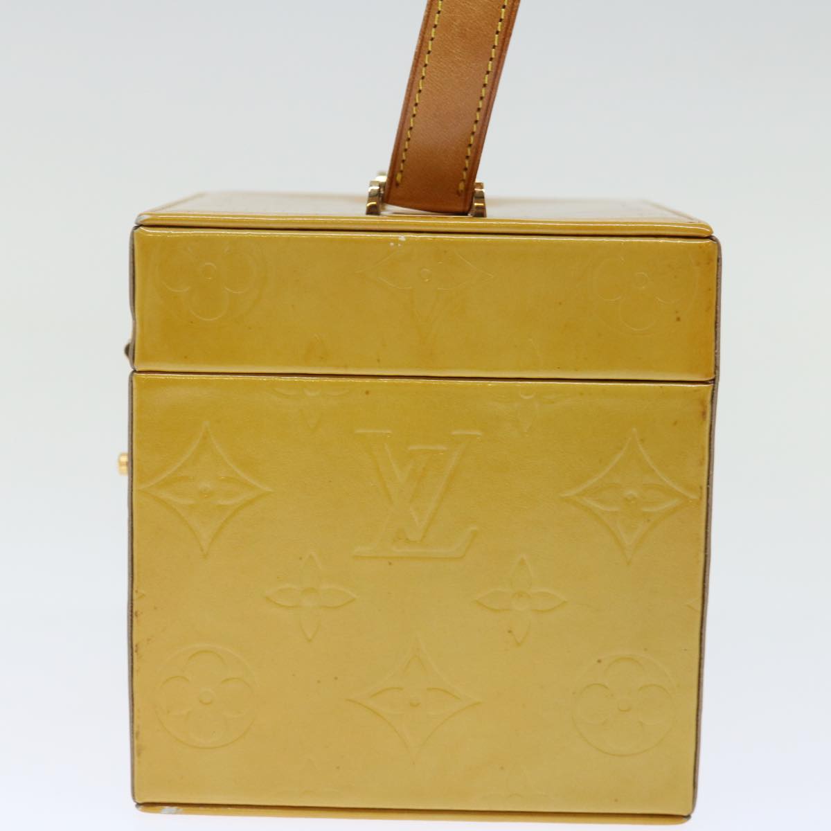 LOUIS VUITTON Monogram Vernis Bleecker Cosmetic Pouch Beige M91002 71437