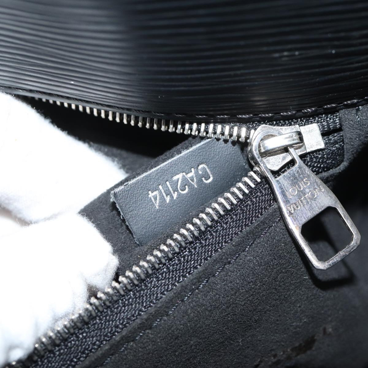 LOUIS VUITTON Epi Marley BB Hand Bag Black M94622 LV 71453