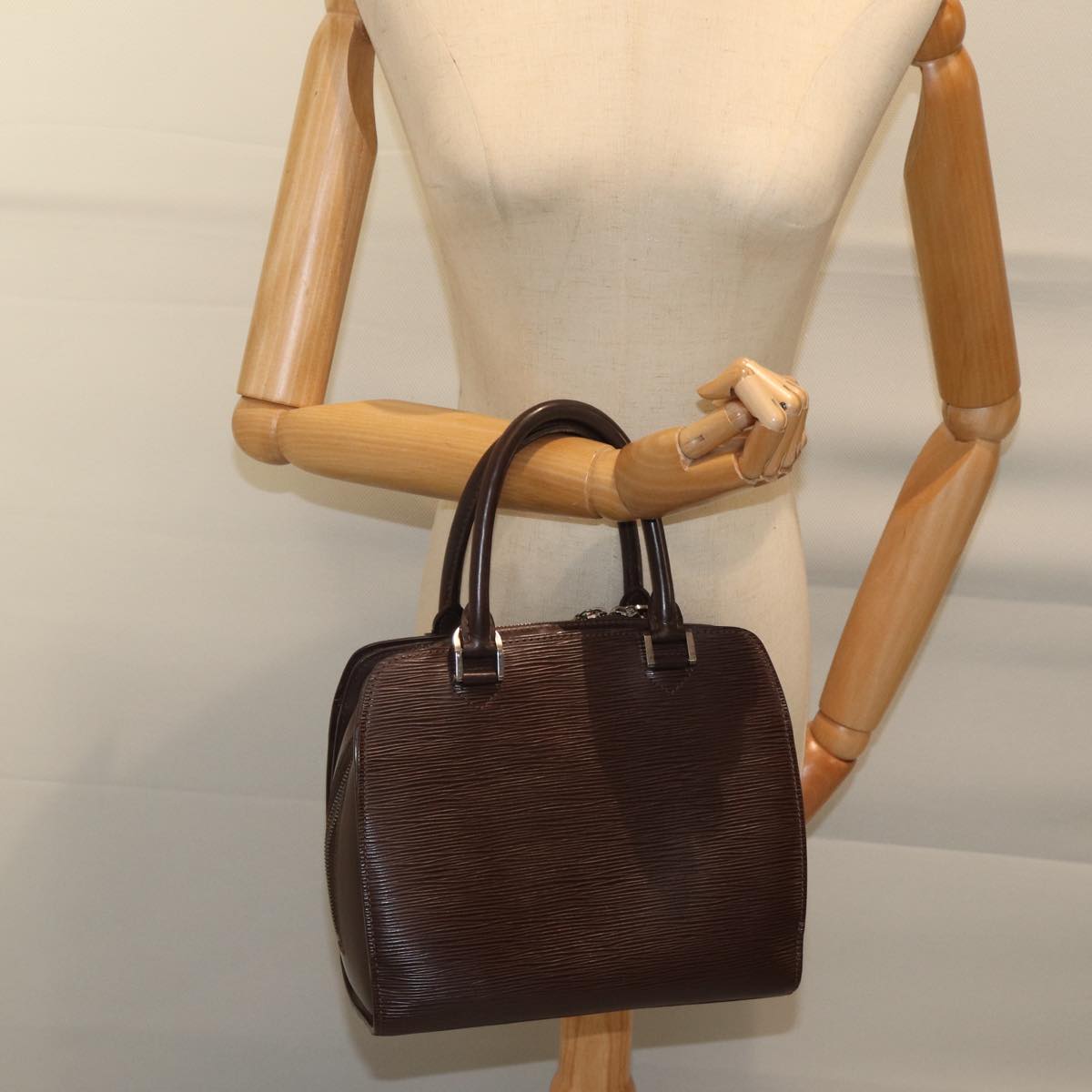 LOUIS VUITTON Epi Pont Neuf Hand Bag Mocha M5205D LV 71457