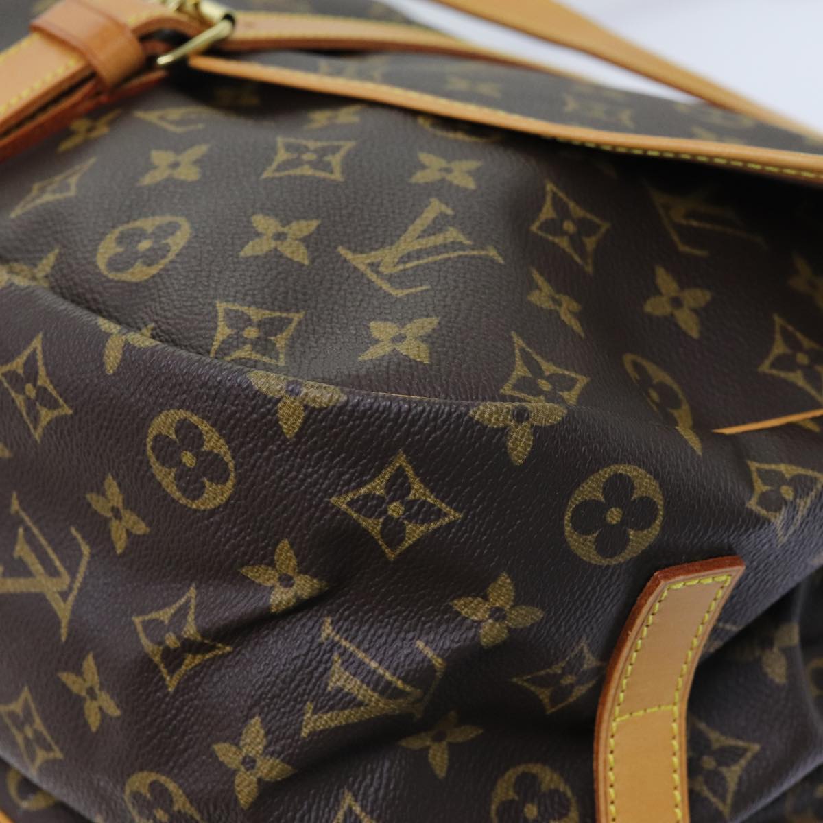 LOUIS VUITTON Monogram Saumur 35 Shoulder Bag M42254 LV 71604A
