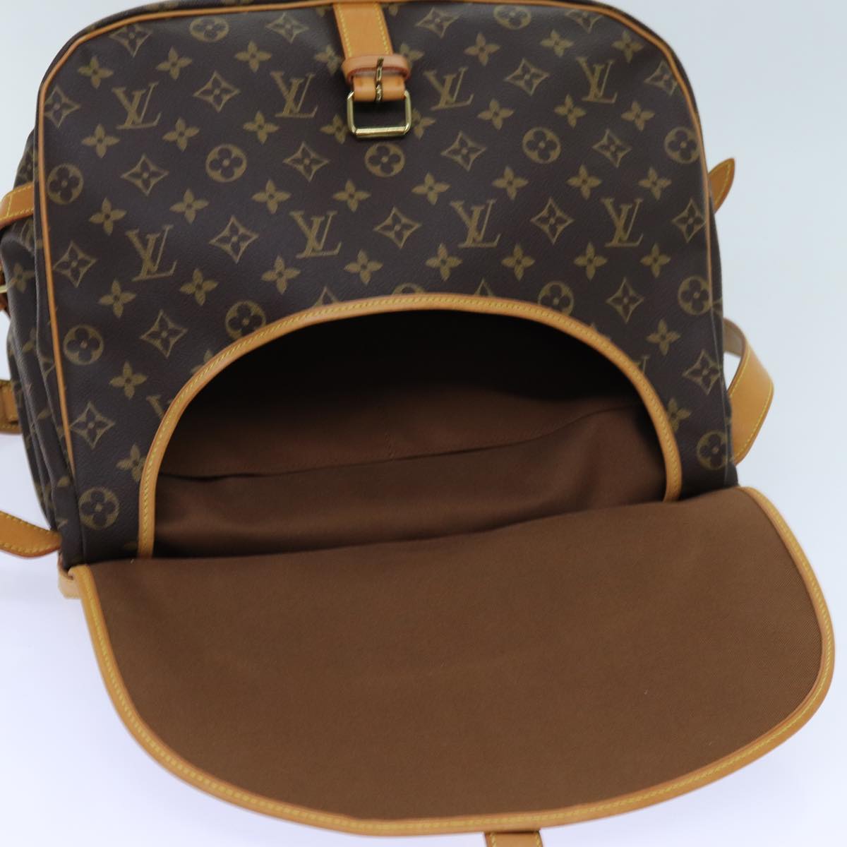 LOUIS VUITTON Monogram Saumur 35 Shoulder Bag M42254 LV 71604A