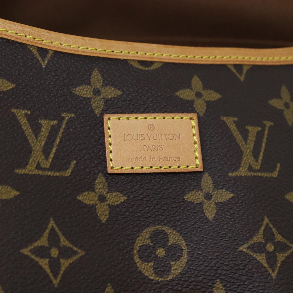 LOUIS VUITTON Monogram Saumur 35 Shoulder Bag M42254 LV 71604A