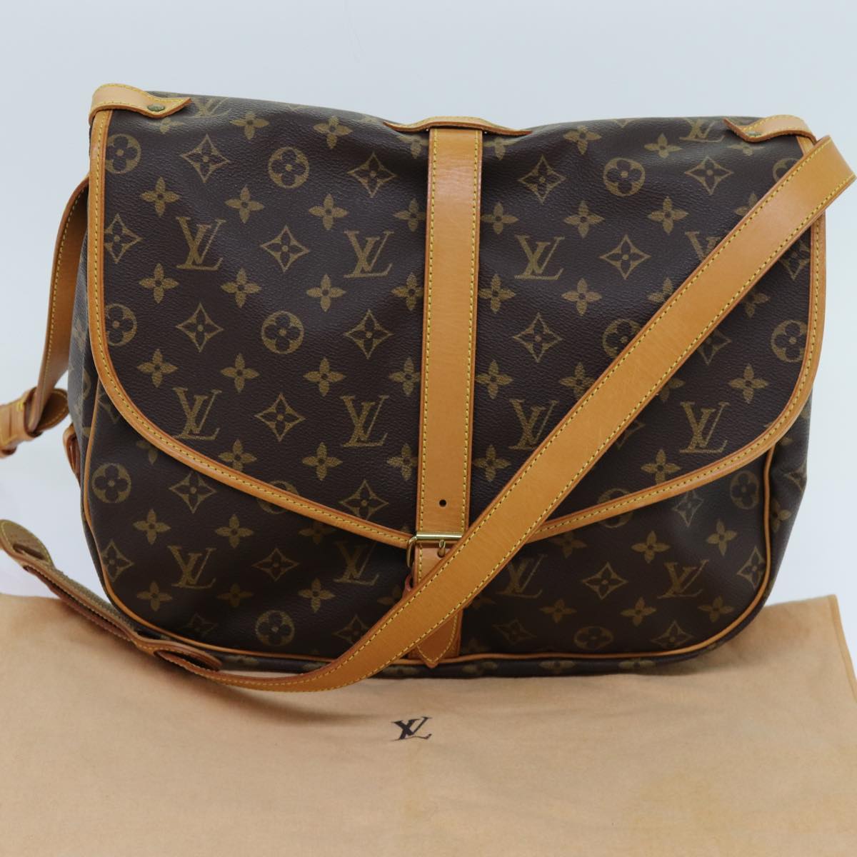 LOUIS VUITTON Monogram Saumur 35 Shoulder Bag M42254 LV 71604A