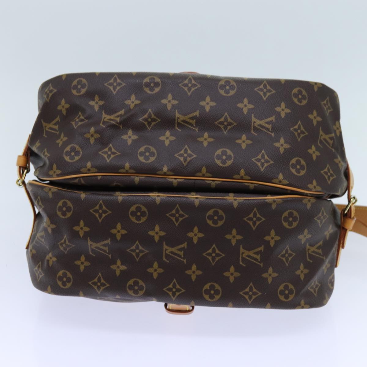 LOUIS VUITTON Monogram Saumur 35 Shoulder Bag M42254 LV 71604A