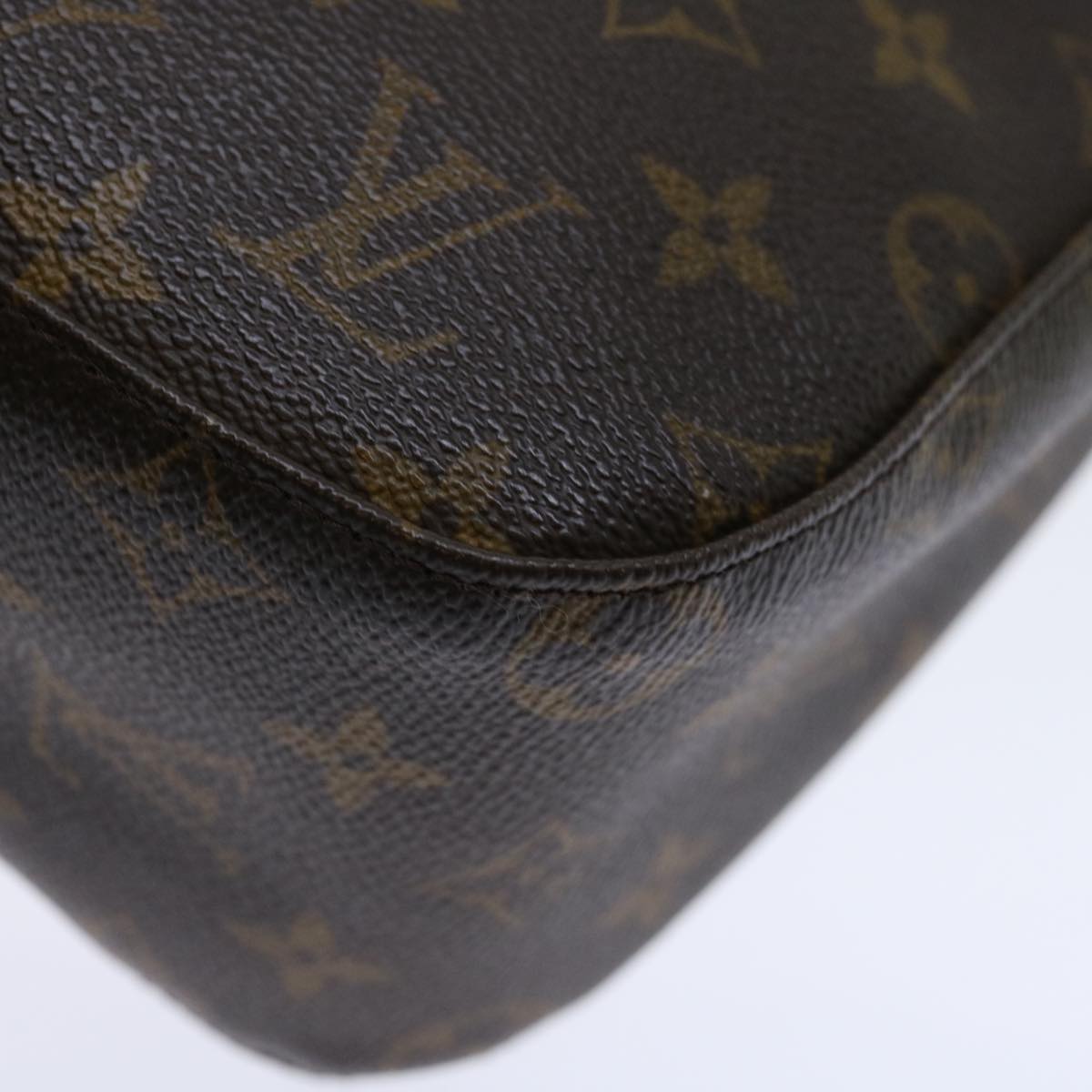 LOUIS VUITTON Monogram Looping MM Shoulder Bag M51146 LV 71605A