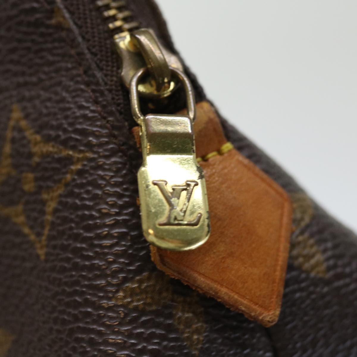 LOUIS VUITTON Monogram Pochette Cosmetic PM Cosmetic Pouch M47515 LV 71670