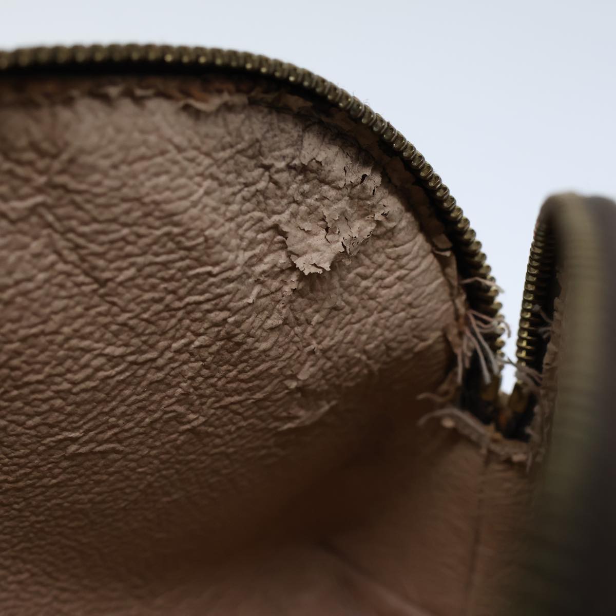 LOUIS VUITTON Monogram Pochette Cosmetic PM Cosmetic Pouch M47515 LV 71680