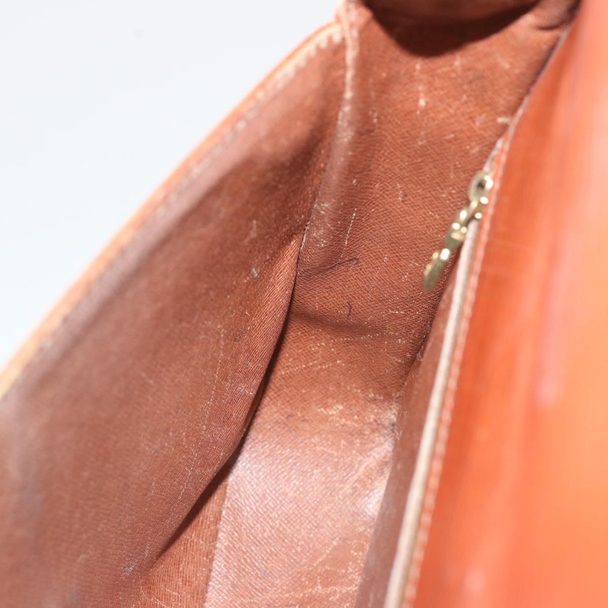 LOUIS VUITTON Epi Saint Cloud GM Shoulder Bag Brown M52193 LV 71703