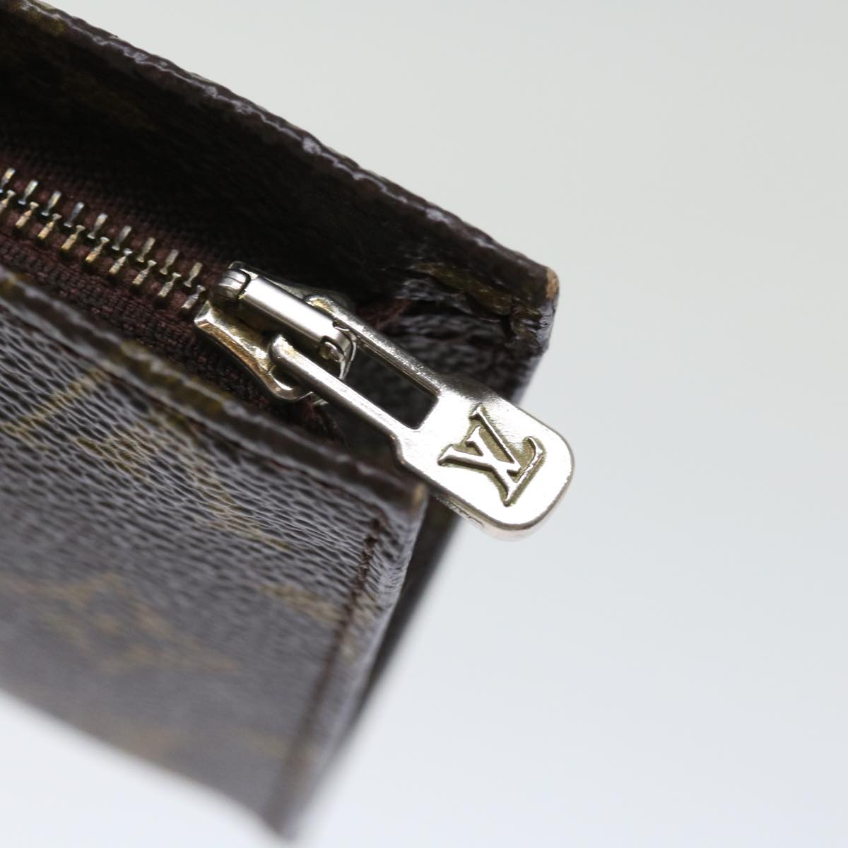 LOUIS VUITTON Monogram Bucket GM Pouch Accessory Pouch Vintage LV 71731