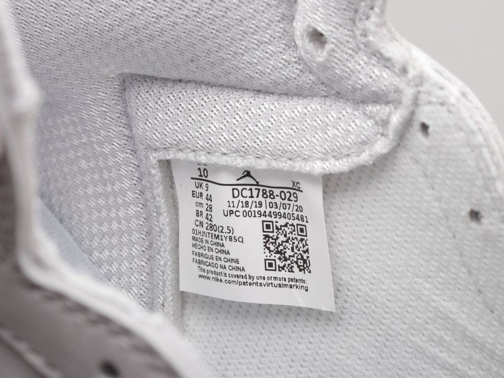 GLM - AJ1 Japan only