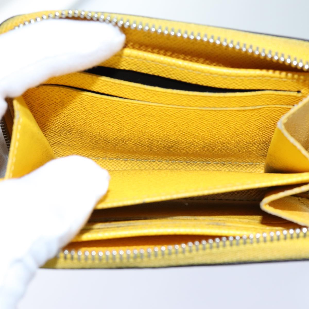 LOUIS VUITTON Epi Zippy Coin Purse Coin Purse Yellow M81227 LV 72097