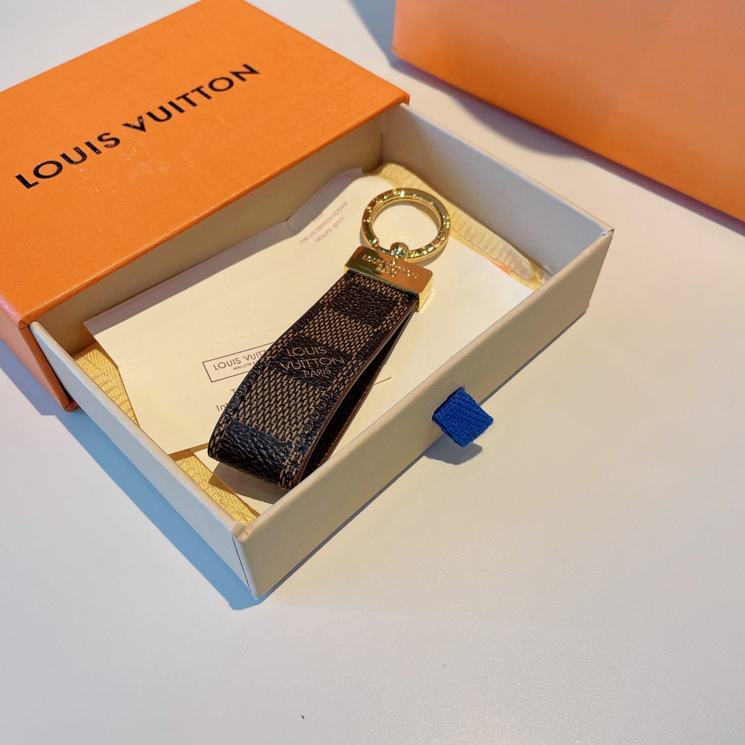 GLM - Top Quality Keychains LUV 032