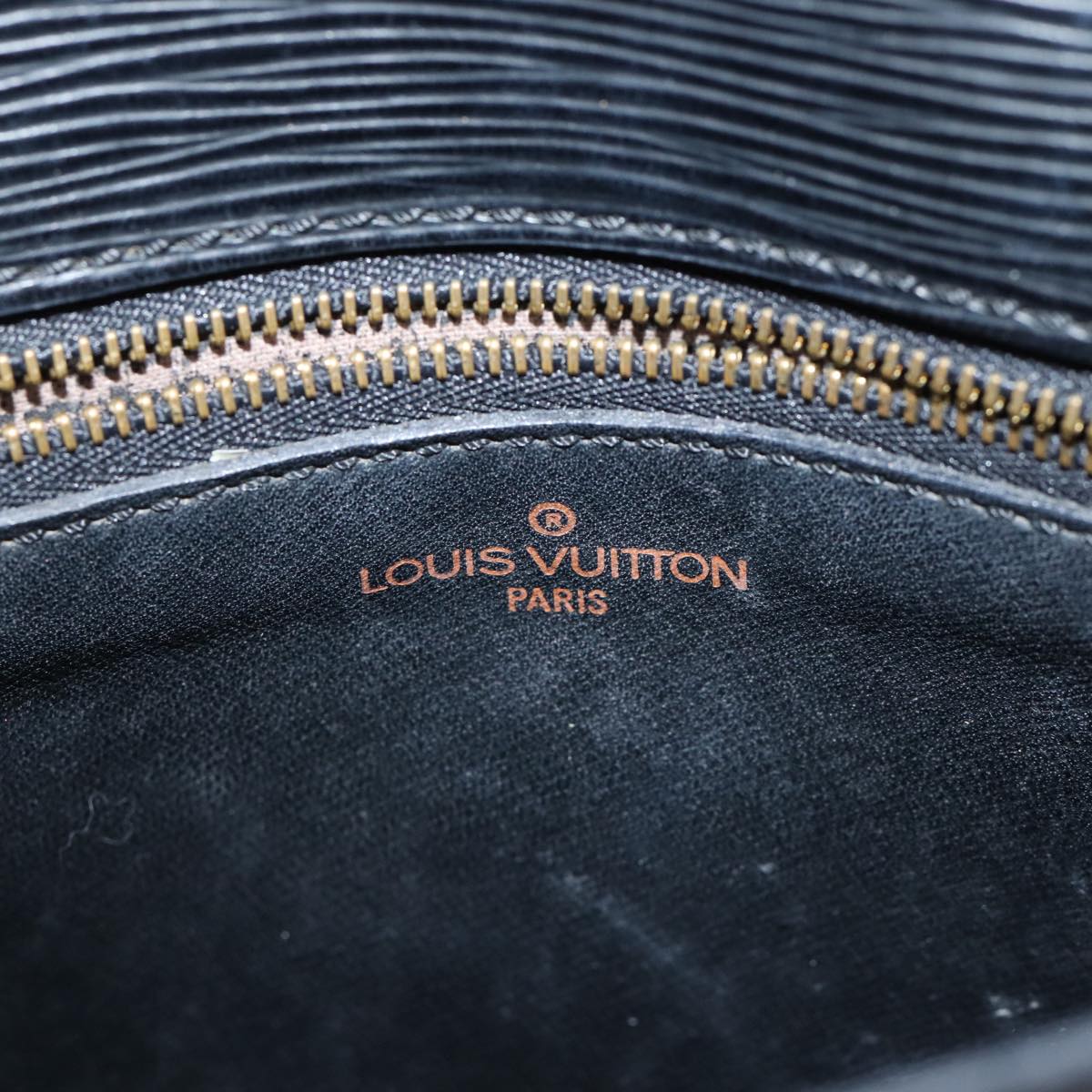 LOUIS VUITTON Epi Saint Cloud GM Shoulder Bag Black M52192 LV 72334
