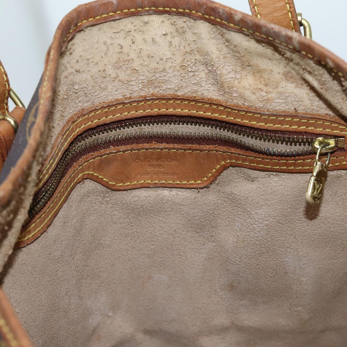 LOUIS VUITTON Monogram Bucket GM Shoulder Bag M42236 LV 72362
