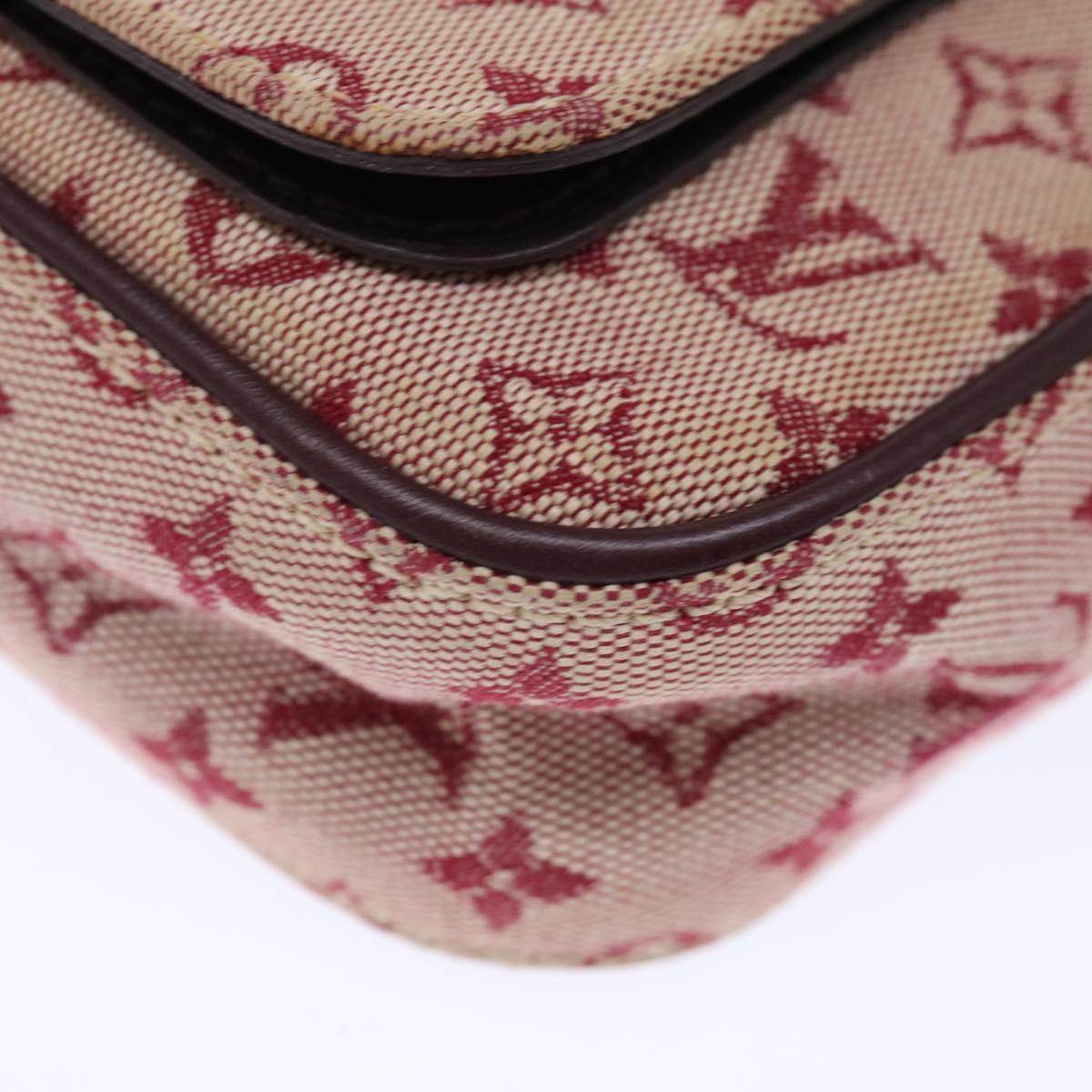 LOUIS VUITTON Monogram Mini Juliet MM Shoulder Bag Red M92219 LV 72590