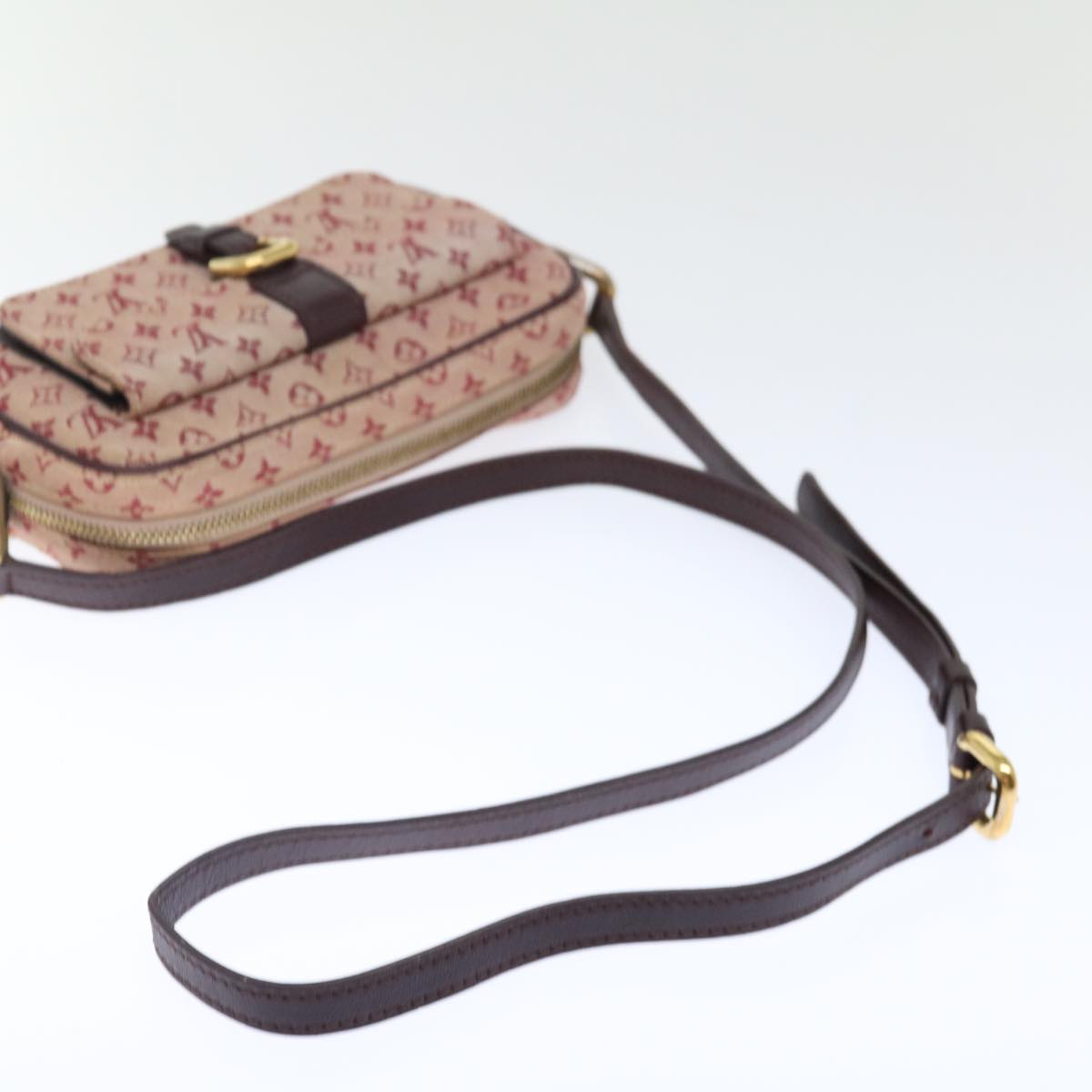 LOUIS VUITTON Monogram Mini Juliet MM Shoulder Bag Red M92219 LV 72590