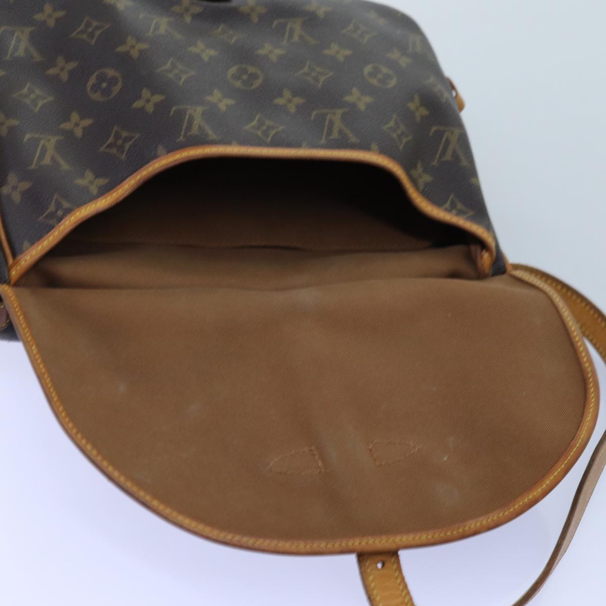 LOUIS VUITTON Monogram Saumur 30 Shoulder Bag M42256 LV 72604