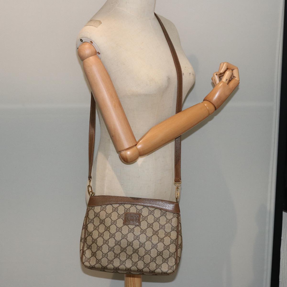 GUCCI GG Canvas Shoulder Bag PVC Beige 72759