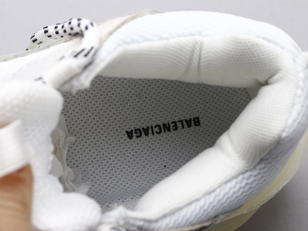 GLM - Bla 19SS Air Cushion White Sneaker