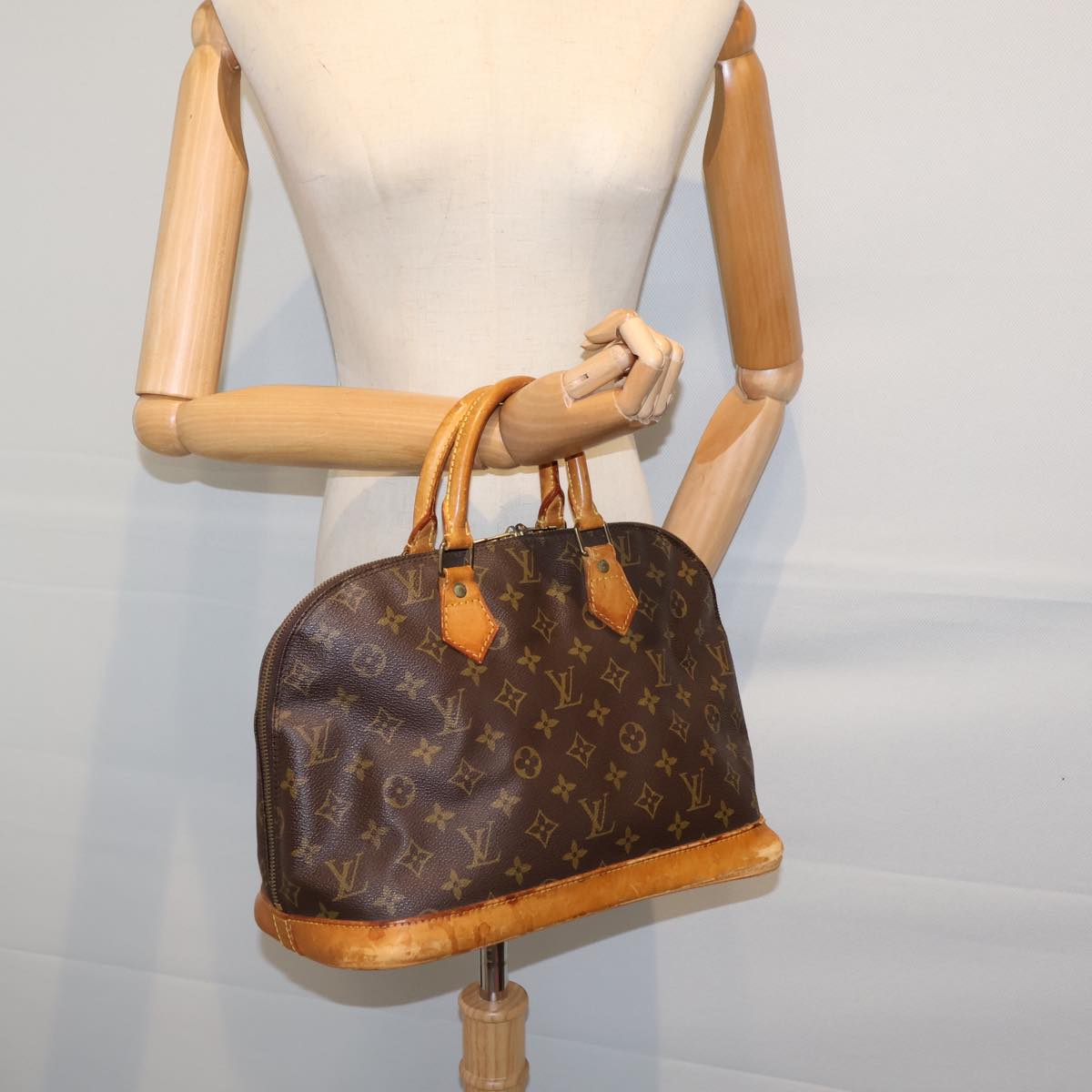 LOUIS VUITTON Monogram Alma Hand Bag M51130 LV 72990