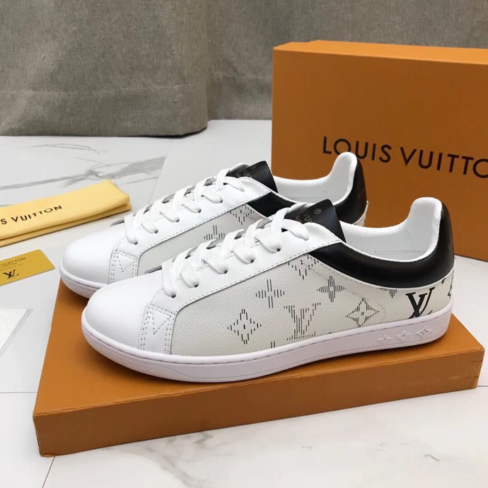 GLM - Top Quality Luv Sneaker 049